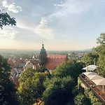 Loft Altstadt Mit Sandstein Gewoelbe Und Parkplatz * Пирна