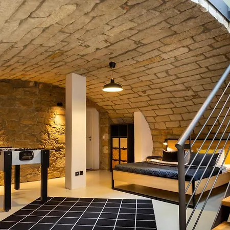 Modernes Loft Mit Sandstein-gewoelbe Im Zentrum Apartment *