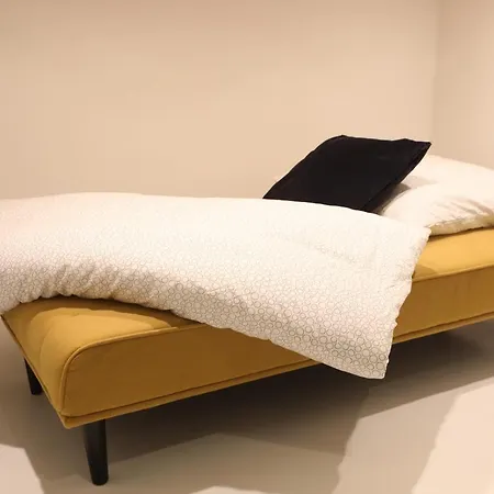 Modernes Loft Mit Sandstein-gewoelbe Im Zentrum アパート