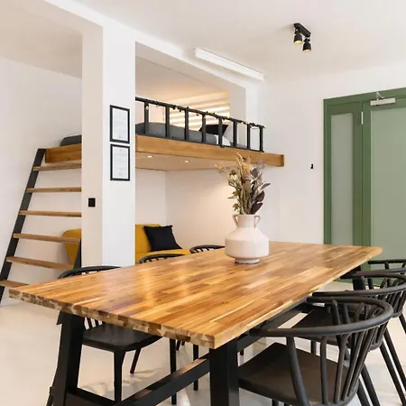 Loft Altstadt Mit Sandstein Gewoelbe Und Parkplatz *